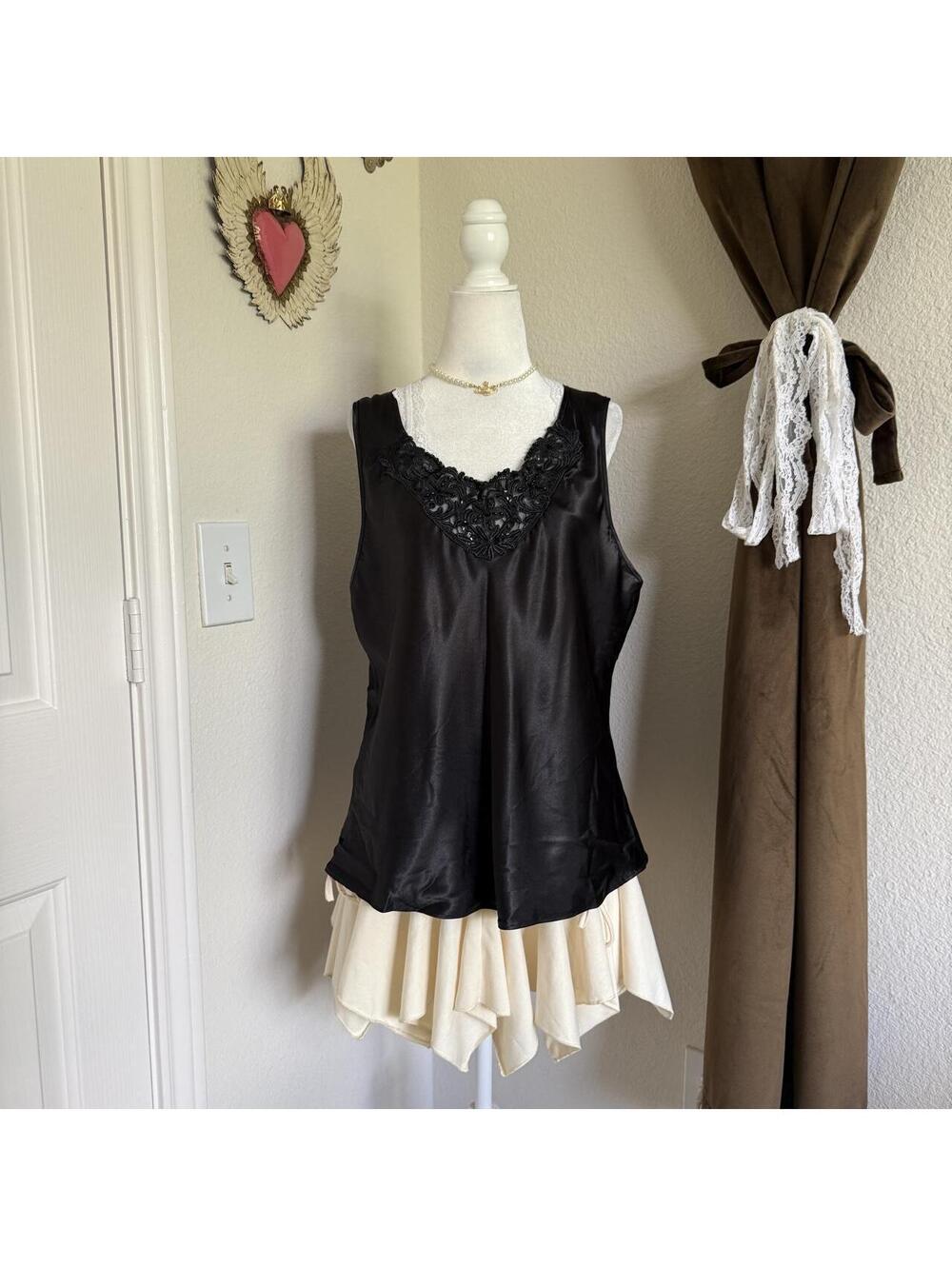 Cinema Etoile Fairycore Beaded Sleeveless Sequin Detail Blouse